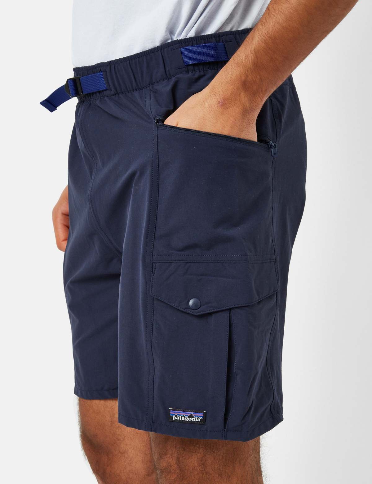 7” Outdoor Everyday Shorts Navy - XS (M)