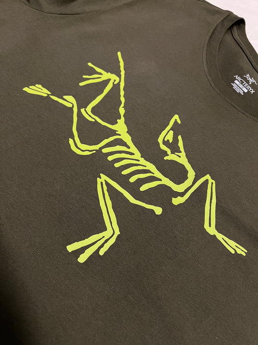 เสื้อยืดลายโลโก้ใหญ่ Tatsu/Ray - M (ช.)