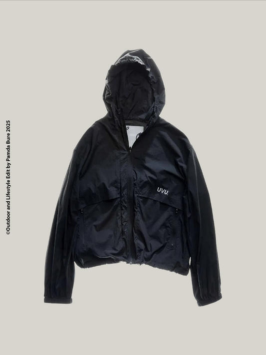 เสื้อกันลมน้ำหนักเบาพิเศษ โลโก้สะท้อนแสง สีดำ