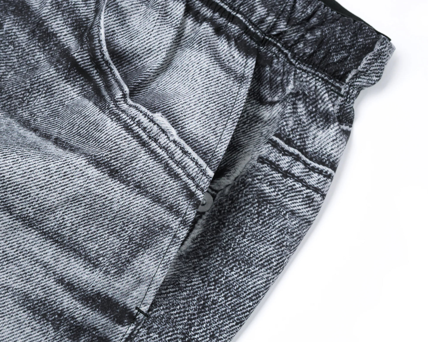 PeaceShell™ 5" Unlined Shorts Black Denim