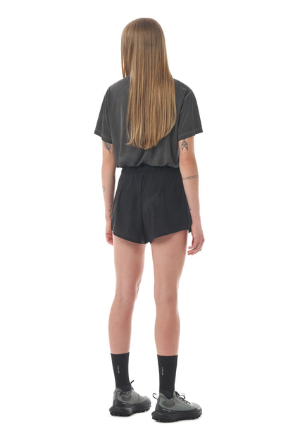 กางเกงขาสั้นผู้หญิง Space-O™ 2.5 นิ้ว สีดำ