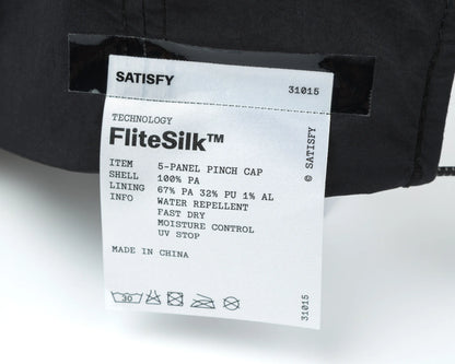 หมวกแก๊ป Flitesilk™ 5-Panel Pinch ปักโลโก้ SATISFY สีดำ ขนาดเดียว
