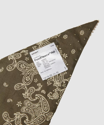 ผ้าพันคอพิมพ์ลาย FuzzFleece™ AD สีกากี