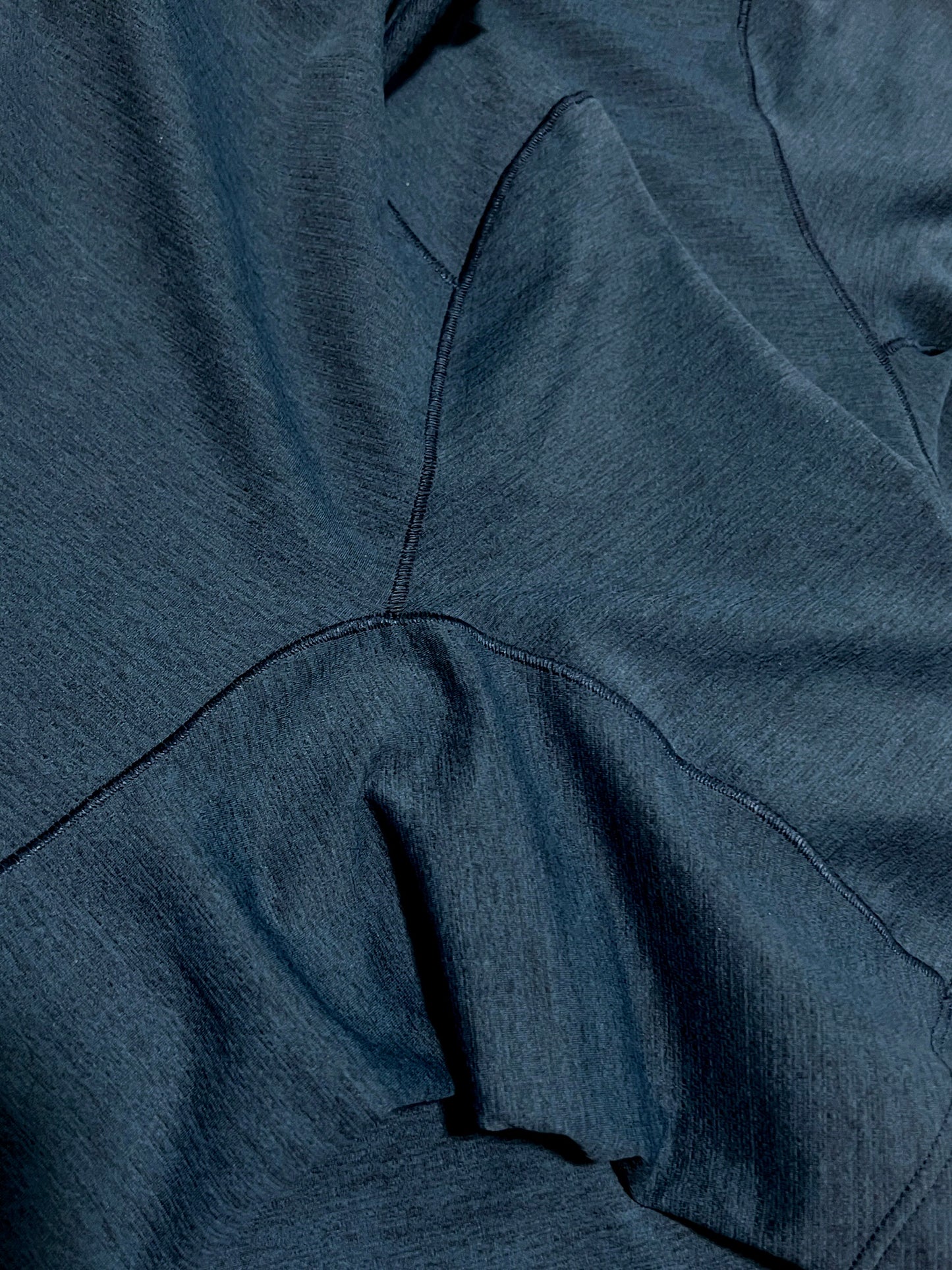 เสื้อยืด Cormac โลโก้ใหญ่ สีน้ำเงิน - M (ช.)