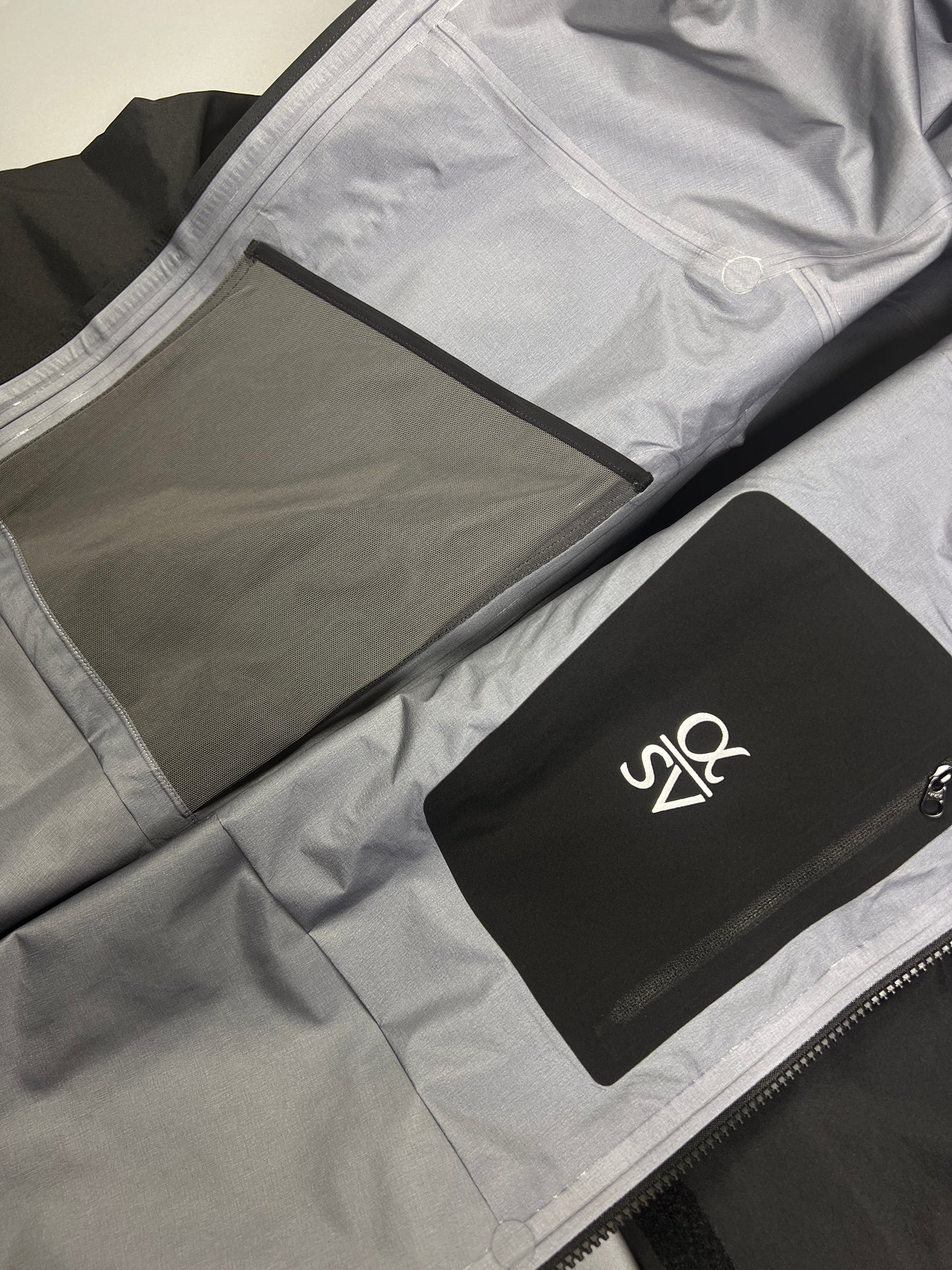 Alpha SV Black - L (M)