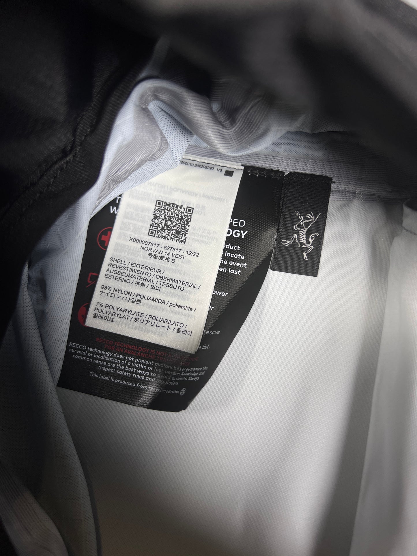 Norvan 14 Vest สีดำ- S (U)
