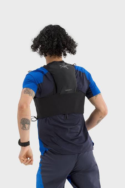 Norvan 7 Vest Black - 7L - (U)
