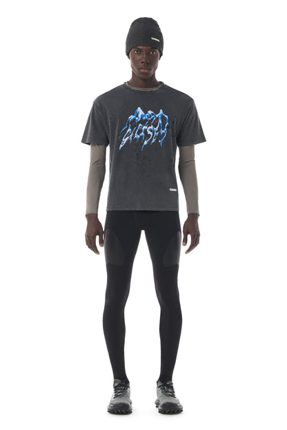 เสื้อยืด MothTech™ Liquid สีดำ