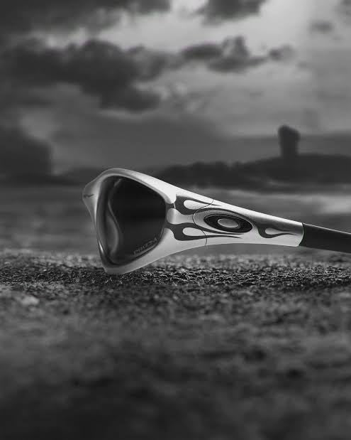Oakley MUZM Straight Jacket 99 Sunglasses Silver Grey Flames / Prizm Black