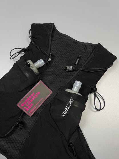 Norvan 7 Vest Black - 7L - (U)