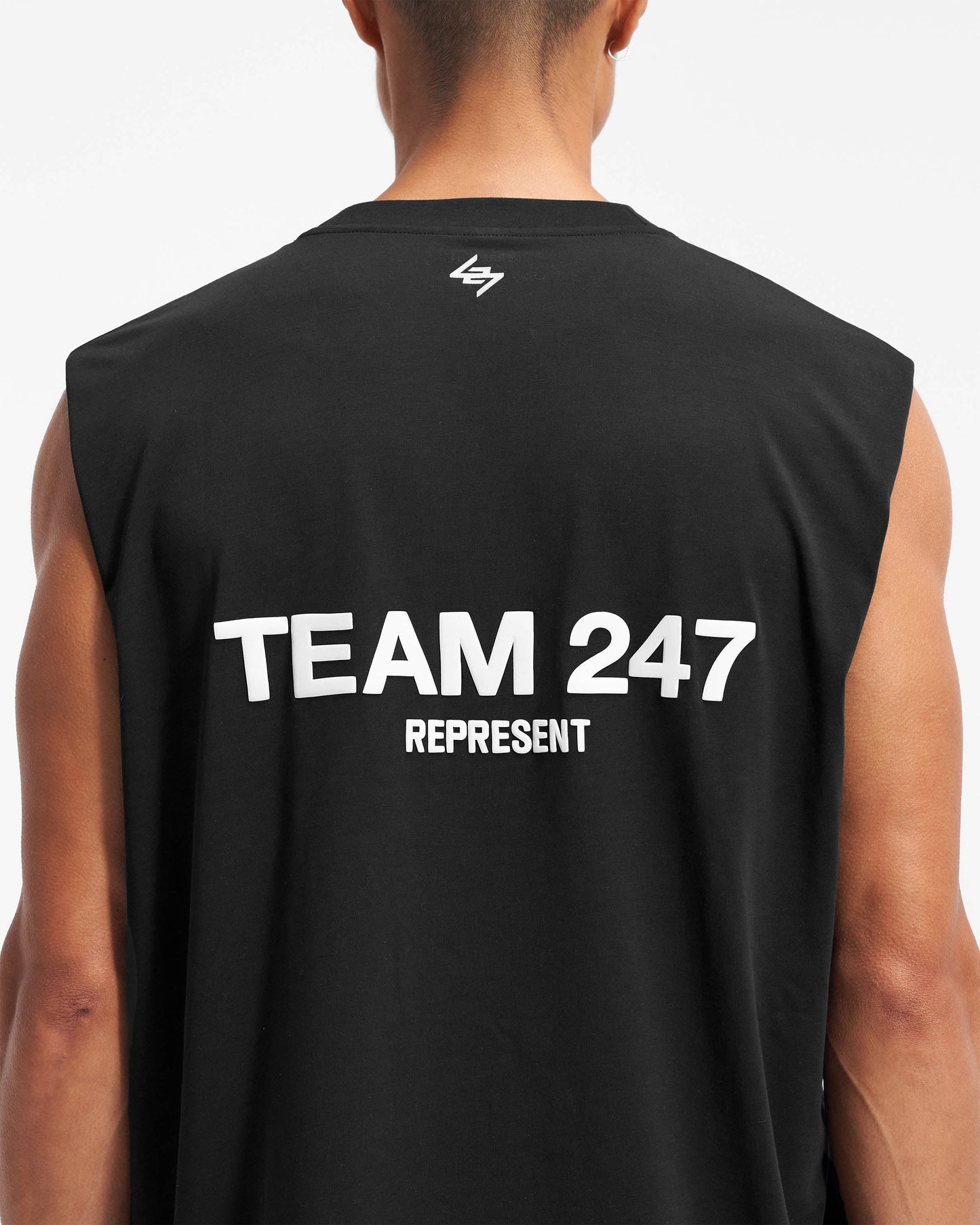 ทีม 247 รถถังขนาดใหญ่ สีดำเจ็ท